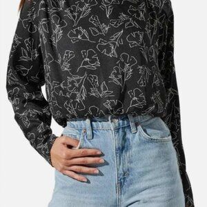 ASTR The Label Black Sketch Long Sleeve Cropped Blouse - Size S